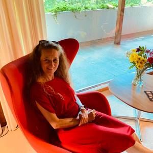 Meet your Posher, Christelle